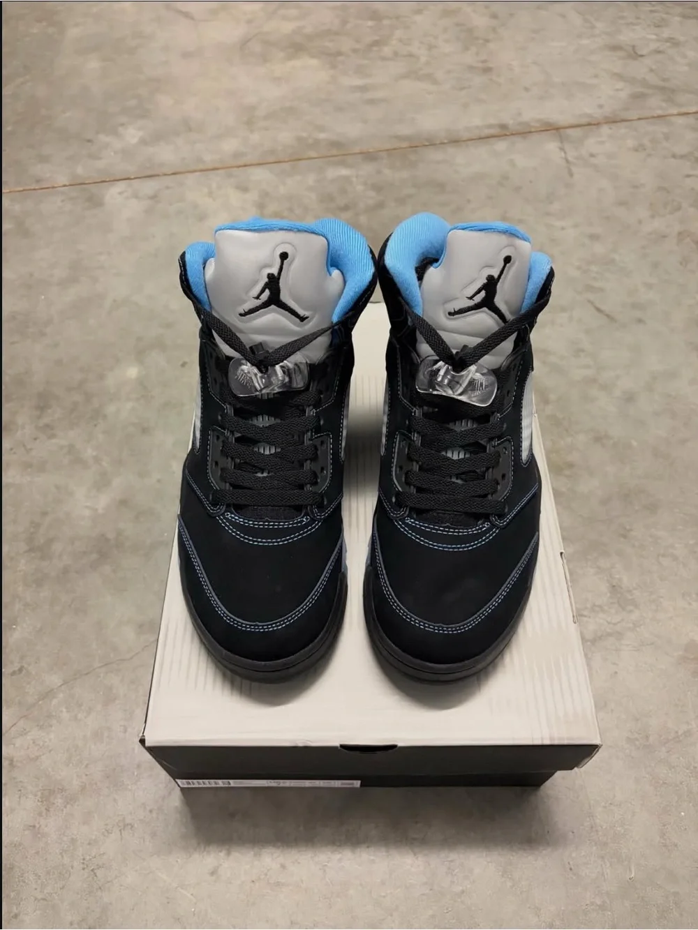 Jordan Black and Sky Blue Retro Basketball Shoes